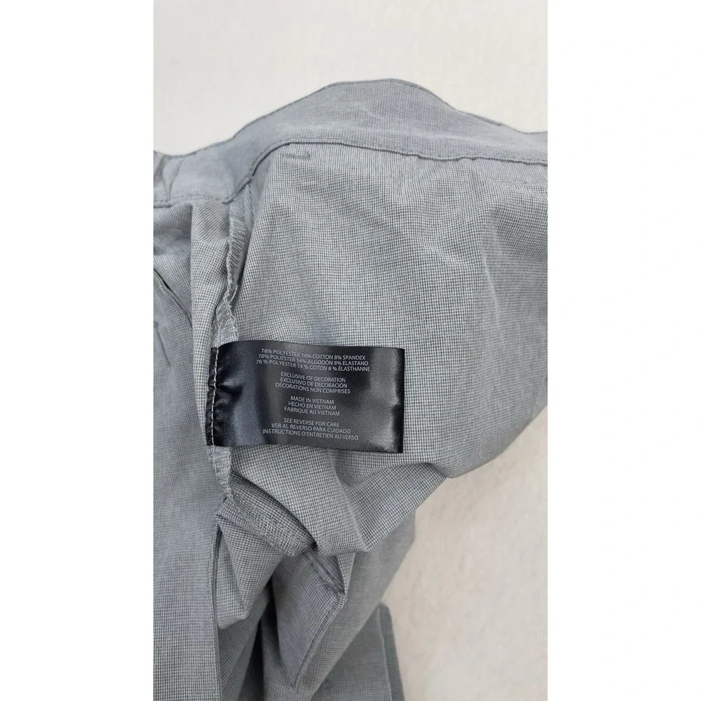 New Banana Republic Comfort Flat Front Shorts Mens 34 Gray Stretch